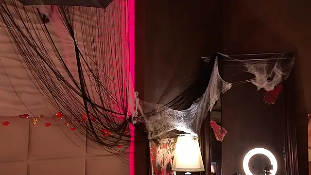 ViolaFlirt online show from 10/28/25, 04:38