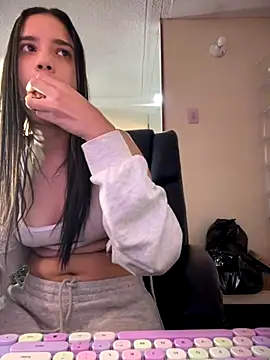 Praga Pink online show from 10/03/25, 11:02