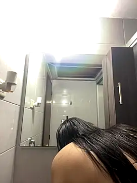 Praga Pink online show from 10/10/25, 05:06