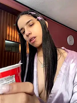 Praga Pink online show from 10/20/25, 11:32