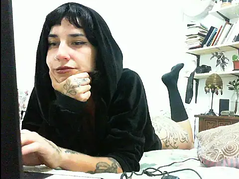 -cyberbruja- online show from 02/28/25, 01:47