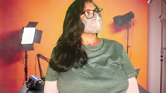 mamoni91 online show from 10/14/25, 03:07