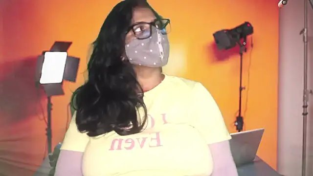 mamoni91 online show from 10/15/25, 02:55