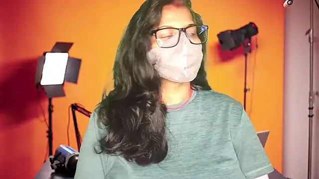 mamoni91 online show from 10/22/25, 02:45