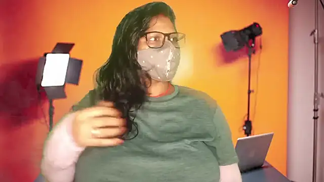 mamoni91 online show from 10/23/25, 02:33