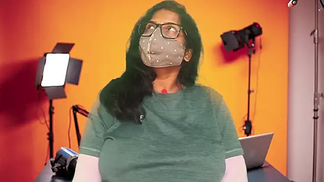 mamoni91 online show from 10/27/25, 03:32