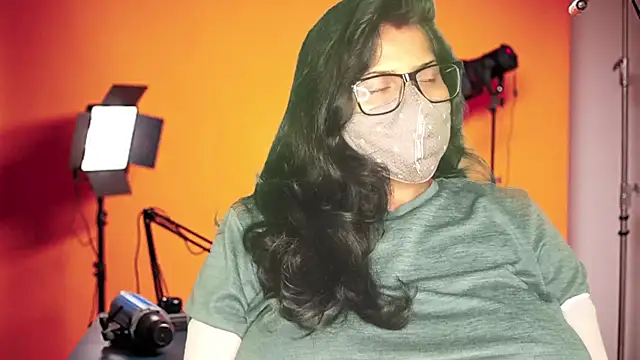 mamoni91 online show from 11/12/25, 03:07