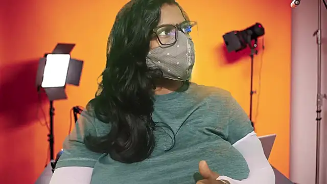 mamoni91 online show from 11/17/25, 03:45