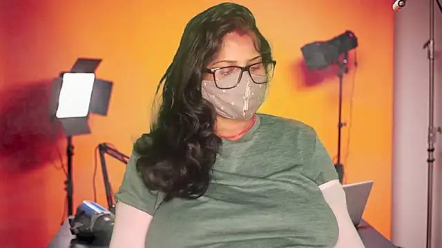 mamoni91 online show from 11/19/25, 03:28