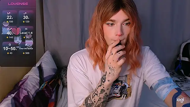 Snapshot of Alice_Hells chatting on 01/20/25, 03:04 Alice Hells online show from 01/20/25, 03:04