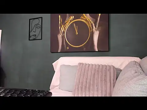 kriztaljessika online show from 11/17/25, 05:13