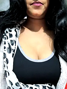 NEETU-89 online show from 01/01/25, 05:43