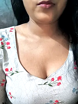 NEETU-89 online show from 10/17/25, 02:04