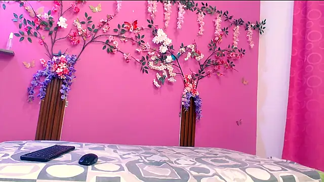 analdeepalejandra18 online show from 10/22/25, 06:51