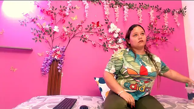 analdeepalejandra18 online show from 11/07/25, 07:03