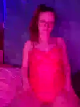 Snapshot of angel_star420864 chatting on 02/15/25, 03:42 angel star420864 online show from 02/15/25, 03:42