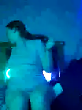 Snapshot of angel_star420864 chatting on 03/14/25, 02:20 angel star420864 online show from 03/14/25, 02:20