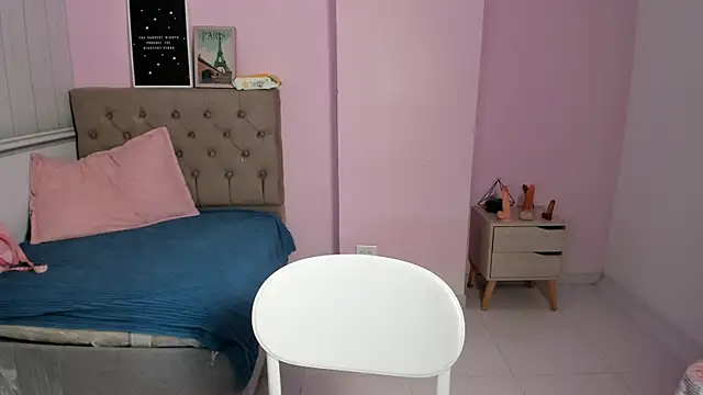 Snapshot of lauren_rios7 chatting on 10/09/25, 08:29 lauren rios7 online show from 10/09/25, 08:29