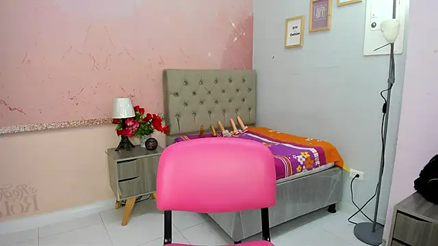 Snapshot of lauren_rios7 chatting on 10/19/25, 07:58 lauren rios7 online show from 10/19/25, 07:58