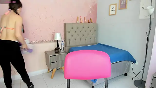 Snapshot of lauren_rios7 chatting on 11/05/25, 02:06 lauren rios7 online show from 11/05/25, 02:06