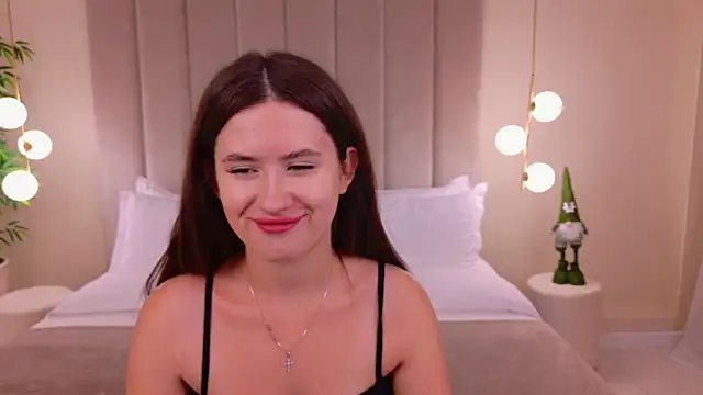 milaleoneli online show from 01/13/25, 12:35