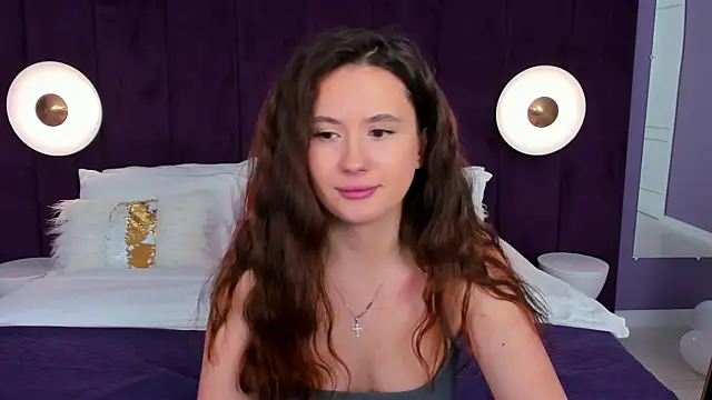 milaleoneli online show from 02/16/25, 03:38