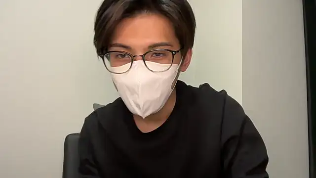Snapshot of Lio_kun chatting on 12/10/24, 02:17 Lio kun online show from 12/10/24, 02:17