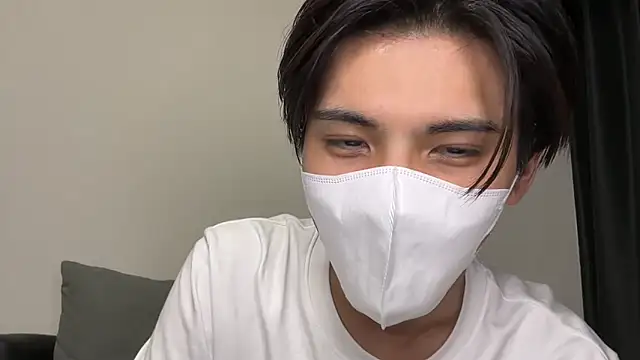 Snapshot of Lio_kun chatting on 12/20/24, 03:10 Lio kun online show from 12/20/24, 03:10