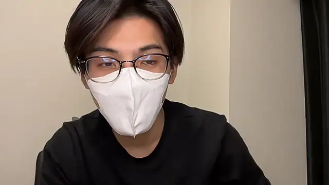 Snapshot of Lio_kun chatting on 12/28/24, 12:03 Lio kun online show from 12/28/24, 12:03