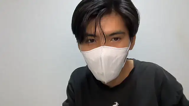 Snapshot of Lio_kun chatting on 10/13/25, 01:11 Lio kun online show from 10/13/25, 01:11