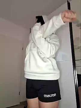 AveryWillow online show from 01/29/25, 10:53