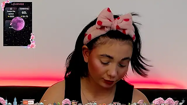 AveryWillow online show from 02/06/25, 01:43