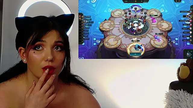 AveryWillow online show from 03/01/25, 12:17