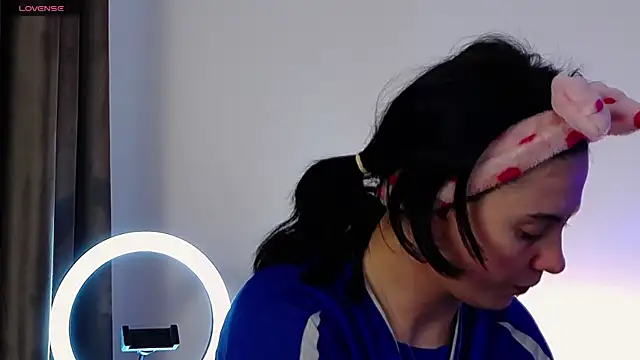 AveryWillow online show from 03/06/25, 01:46