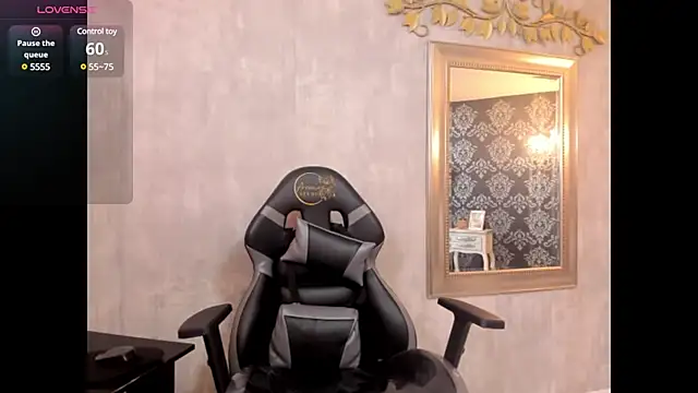 Selenecollins online show from 02/07/25, 12:06