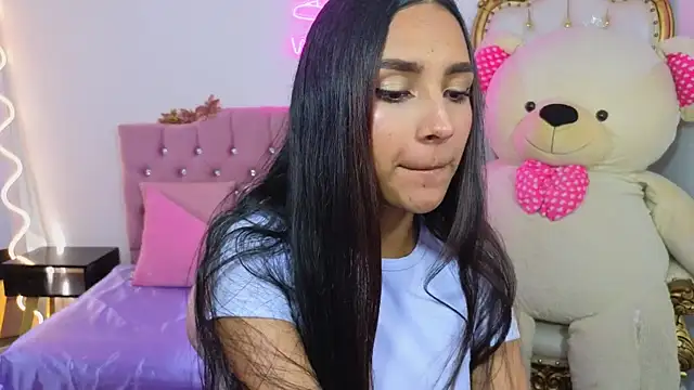 Snapshot of Jazmin_tay chatting on 01/25/25, 07:28 Jazmin tay online show from 01/25/25, 07:28