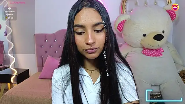 Snapshot of Jazmin_tay chatting on 03/18/25, 07:31 Jazmin tay online show from 03/18/25, 07:31