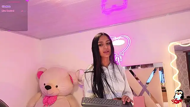 Jazmin tay online show from 11/22/25, 11:42