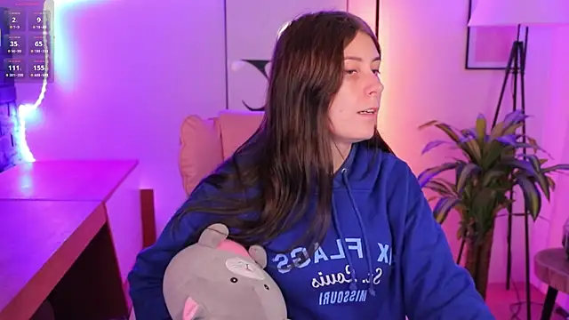 Hailey Green online show from 11/12/25, 10:09