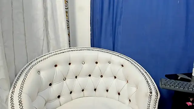 Analia18  online show from 01/11/25, 03:31