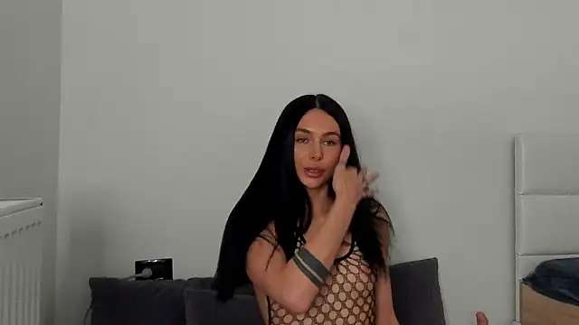 Snapshot of IvyKaelani chatting on 02/12/25, 04:11 IvyKaelani online show from 02/12/25, 04:11