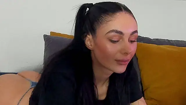 Snapshot of IvyKaelani chatting on 02/24/25, 12:20 IvyKaelani online show from 02/24/25, 12:20