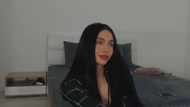 Snapshot of IvyKaelani chatting on 03/07/25, 06:11 IvyKaelani online show from 03/07/25, 06:11