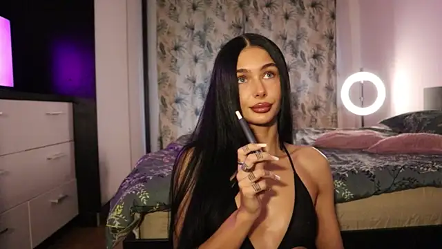 IvyKaelani online show from 11/26/25, 12:50