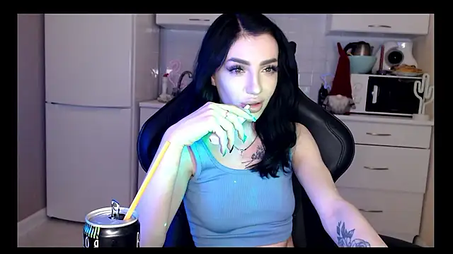 Snapshot of NancyLovee_ chatting on 12/05/24, 10:45 NancyLovee online show from 12/05/24, 10:45