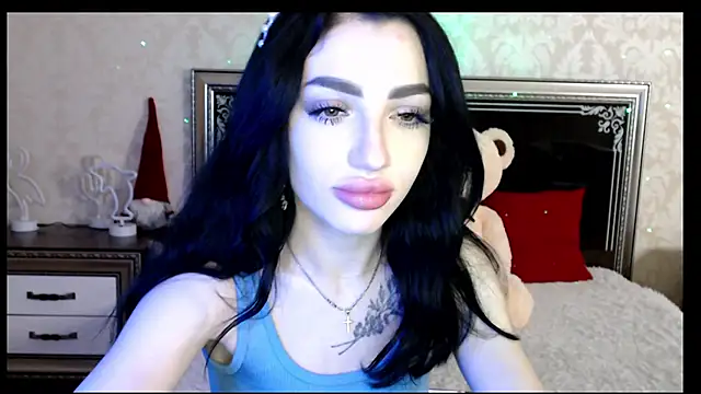 Snapshot of NancyLovee_ chatting on 01/04/25, 06:09 NancyLovee online show from 01/04/25, 06:09
