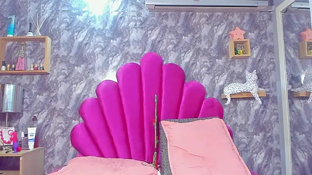 EMMAPARISS online show from 09/13/25, 11:54