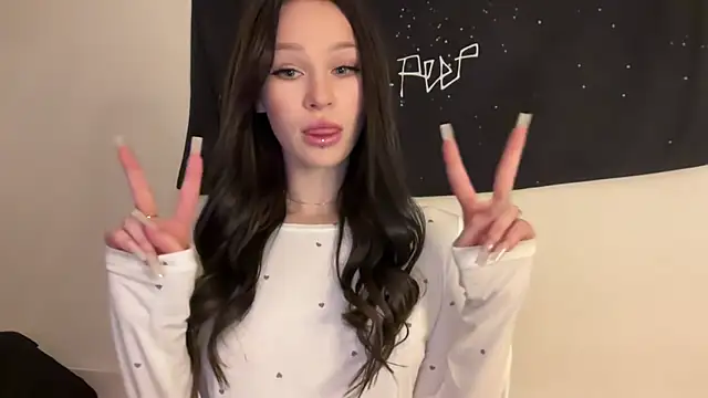 ur molly online show from 10/24/25, 01:03