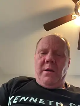 Snapshot of masterjerseyjoe chatting on 01/03/25, 04:16 masterjerseyjoe online show from 01/03/25, 04:16