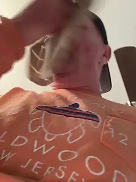 Snapshot of masterjerseyjoe chatting on 02/14/25, 02:23 masterjerseyjoe online show from 02/14/25, 02:23